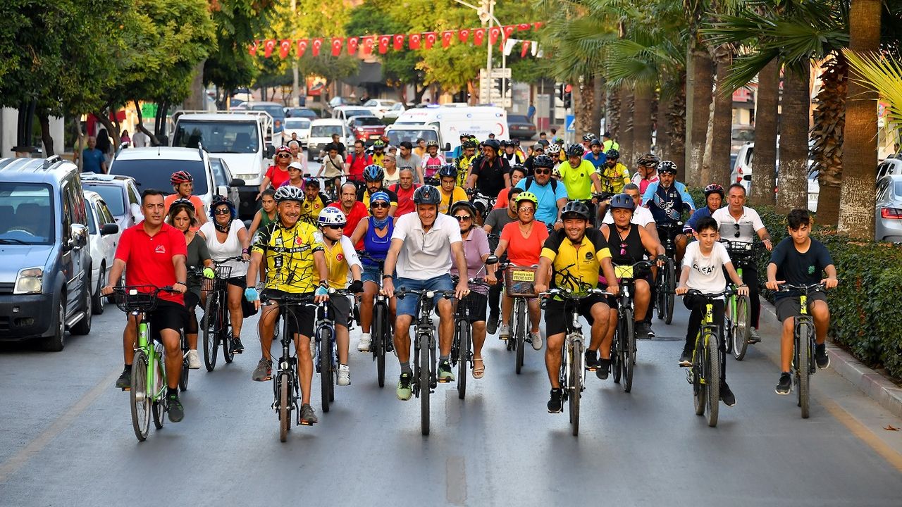 Mersin Büyükşehir Tarsus’ta Bisiklet Turu Düzenledi