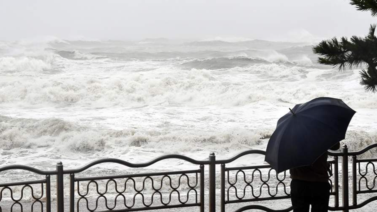 Japonya'da tayfun nedeniyle 2,5 milyon kişi tahliye edildi