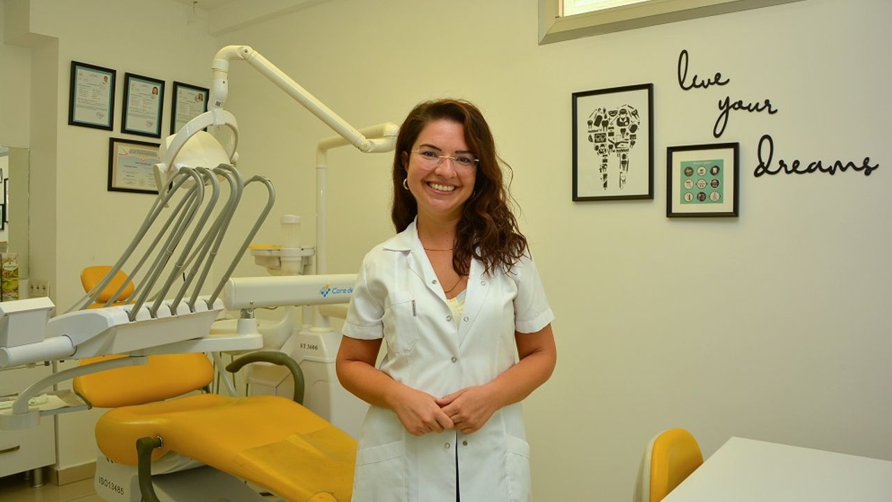 Gizem Bayraktaroğlu: “Ortodonti Tedavisi Her Yaşta Uygulanabilir”