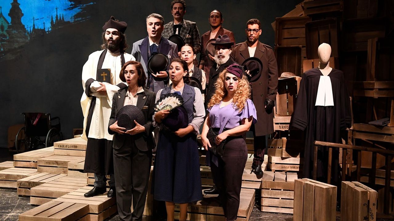 Brecht’in “Arturo Ui’nin Önlenebilir Yükselişi” oyunu 8 Ekim’de sahnede…