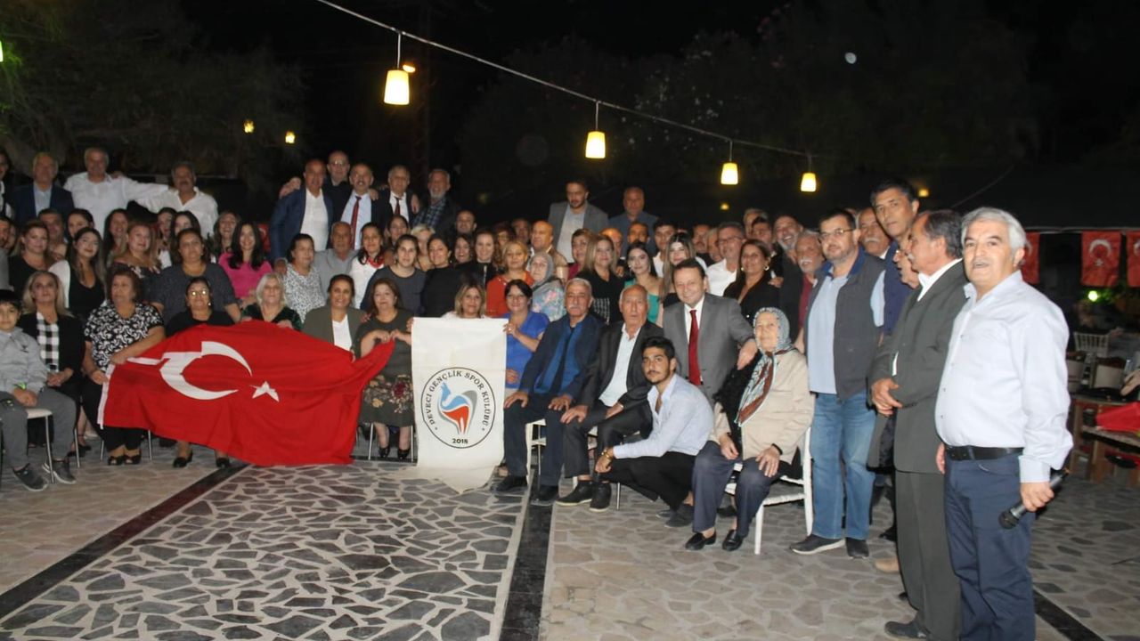 Adana Devecileri, 29 Ekim Cumhuriyet Bayramı'nı Büyük Bir Coşku ile Kutladı.
