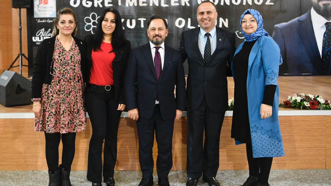 Başkan Uludağ'dan Sarıçam'da Görev Yapan Öğretmenlere Jest