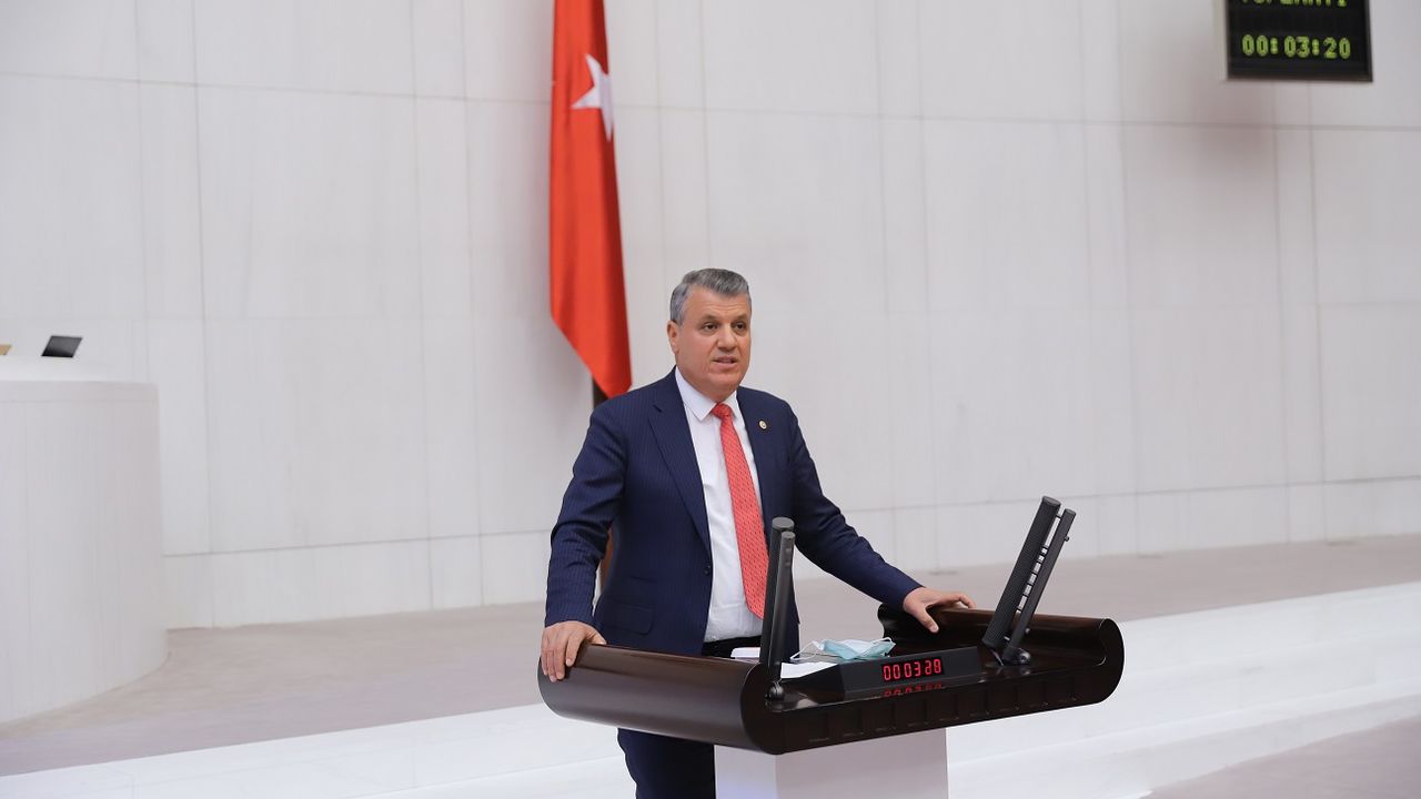 Ayhan Barut'tan Tarım Bakanı Vahit Kirişçi'nin tepki çeken sözlerine ağır tepki