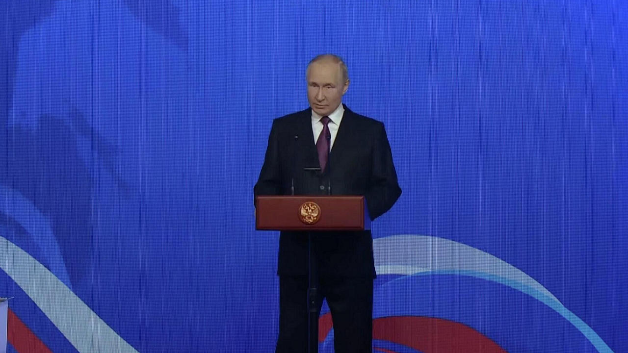 Putin: Rusya faşizme karşı zaferin bedelini hatırlıyor