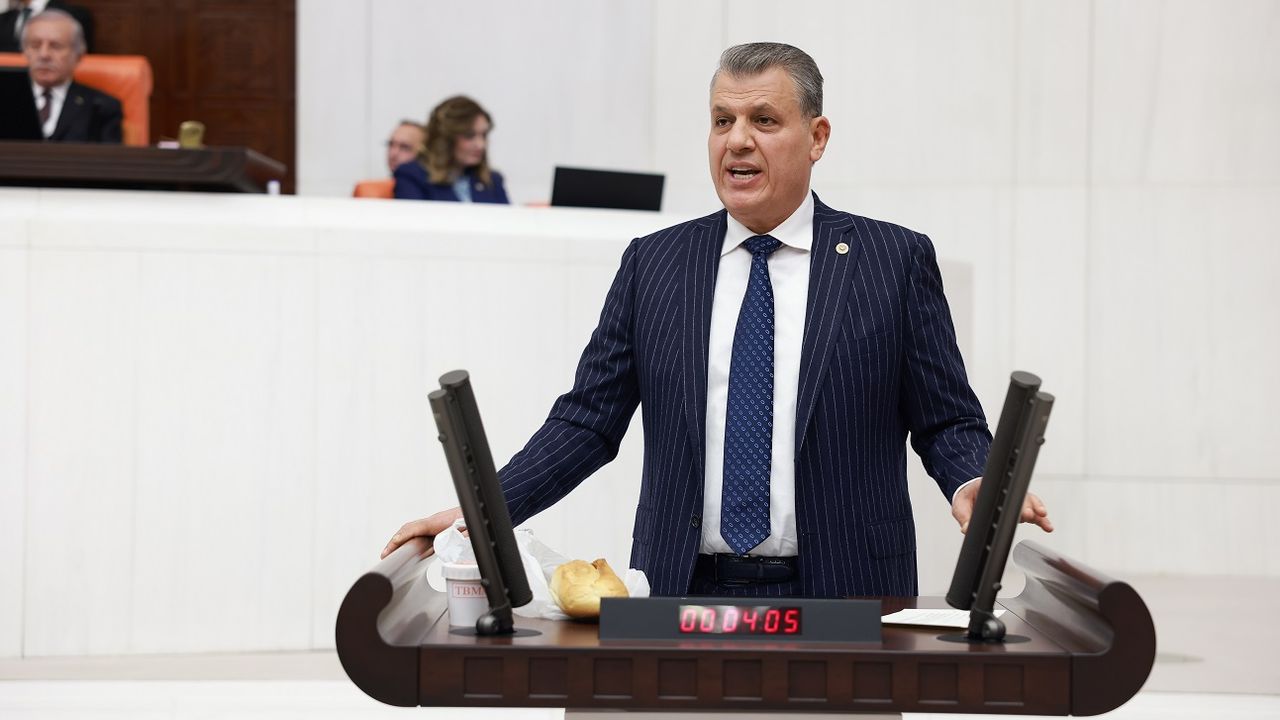 Ayhan Barut, sınavda şaibe iddialarını Meclis gündemine taşıdı