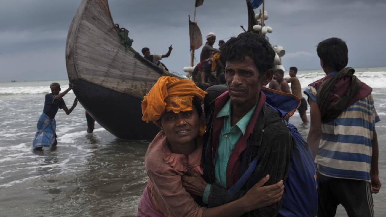 Bangladeş ve Myanmar'dan Andaman Denizi'ni geçmeye çalışan insanların sayısında çarpıcı artış