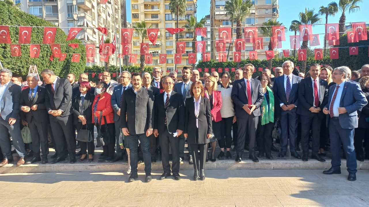 CHP Adana İl Örgütü 5 Ocak Adana'nın Kurtuluşunun 101. Yıldönümü Çerçevesinde Tören Düzenledi