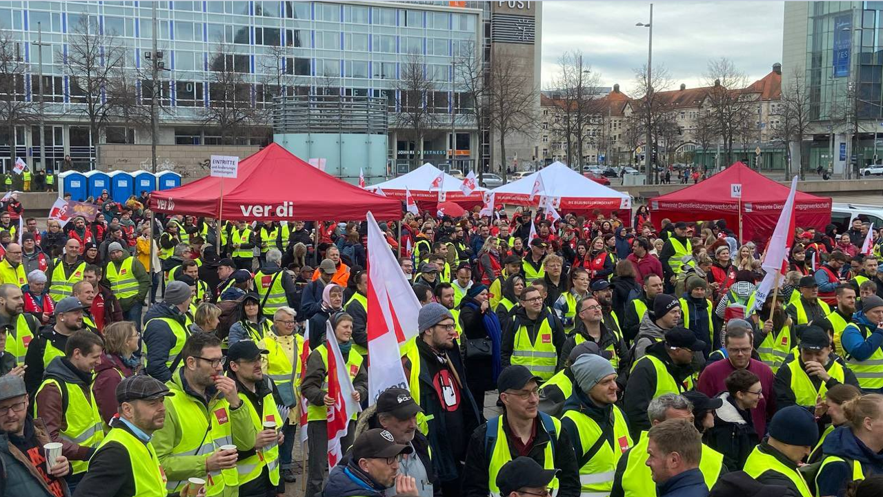 Almanya'da ulaşım sektöründe büyük grev