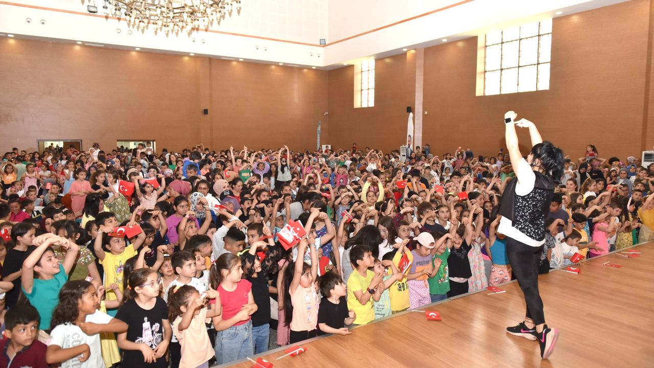 Sarıçam Belediyesi Geleneksel Çocuk Oyunları Büyük İlgi Gördü
