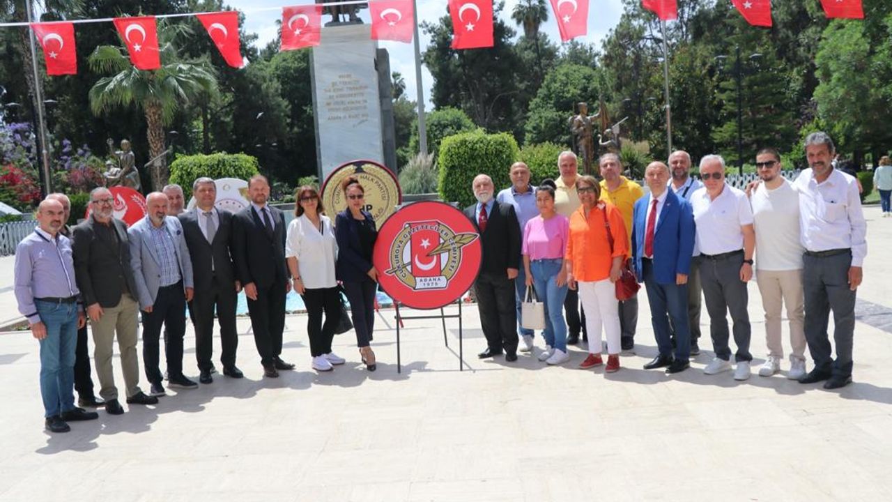 ÇGC’den Atatürk Anıtı’na çelenk