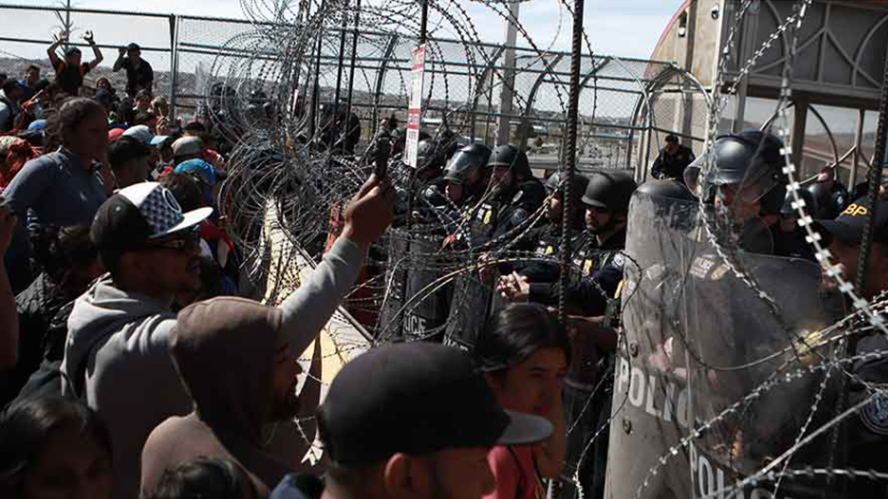 ABD'den Mülteci Düşmanı Bir Karar: Meksika Sınırına 1500 Asker Görevlendirildi
