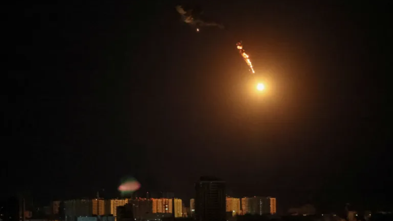 Rusya, Kiev başta olmak üzere Ukrayna'da ki bir çok şehre hava saldırıları başlattı