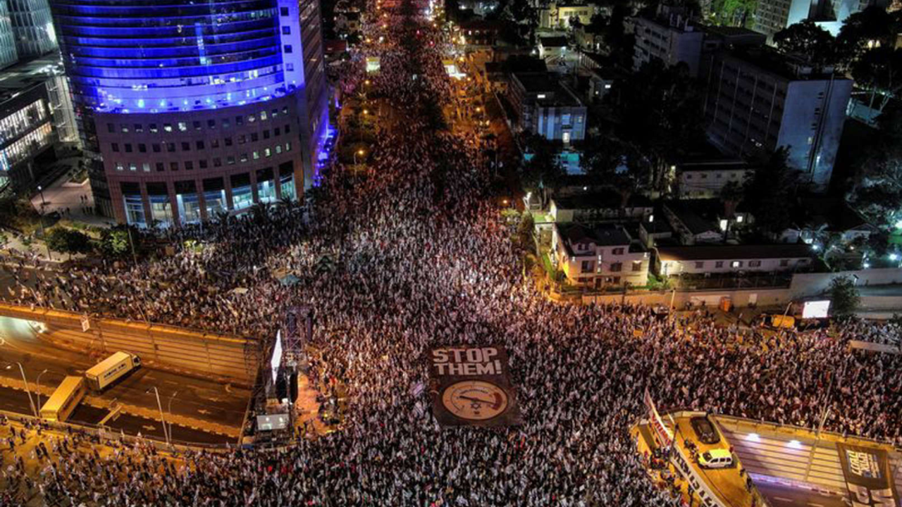 Tel Aviv'de İsrail'in yargı reformuna karşı protestolar 20.haftasında
