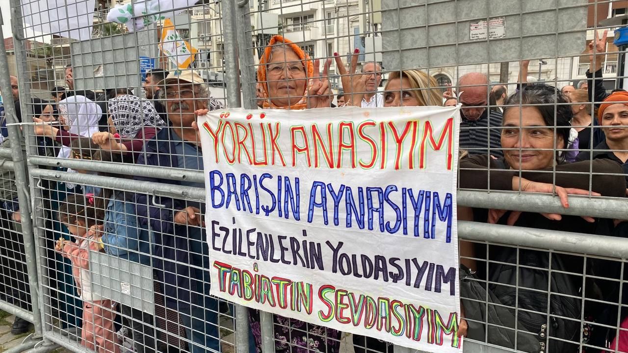 "Demokratik Cumhuriyeti Diyarbakır ve İzmir birlikte kuracak"