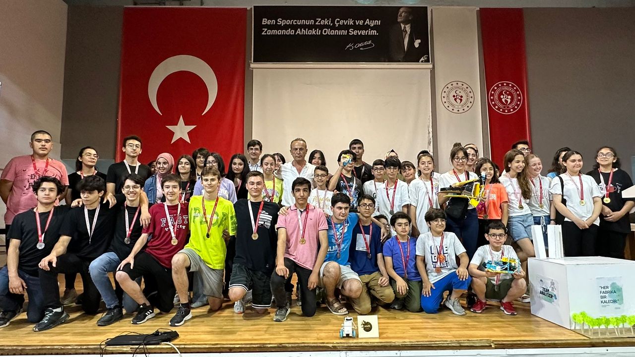 Adana Gençlik Merkezi faaliyetleri Türkiye Yüzyılı’na yakışıyor