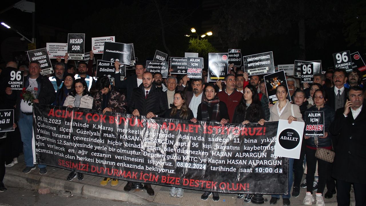 Depremzede Binlerce Yurttaş Adana'da Yürüyüş Yaptı, "Unutmuyoruz, Affetmiyoruz, Helalleşmiyoruz" dedi.