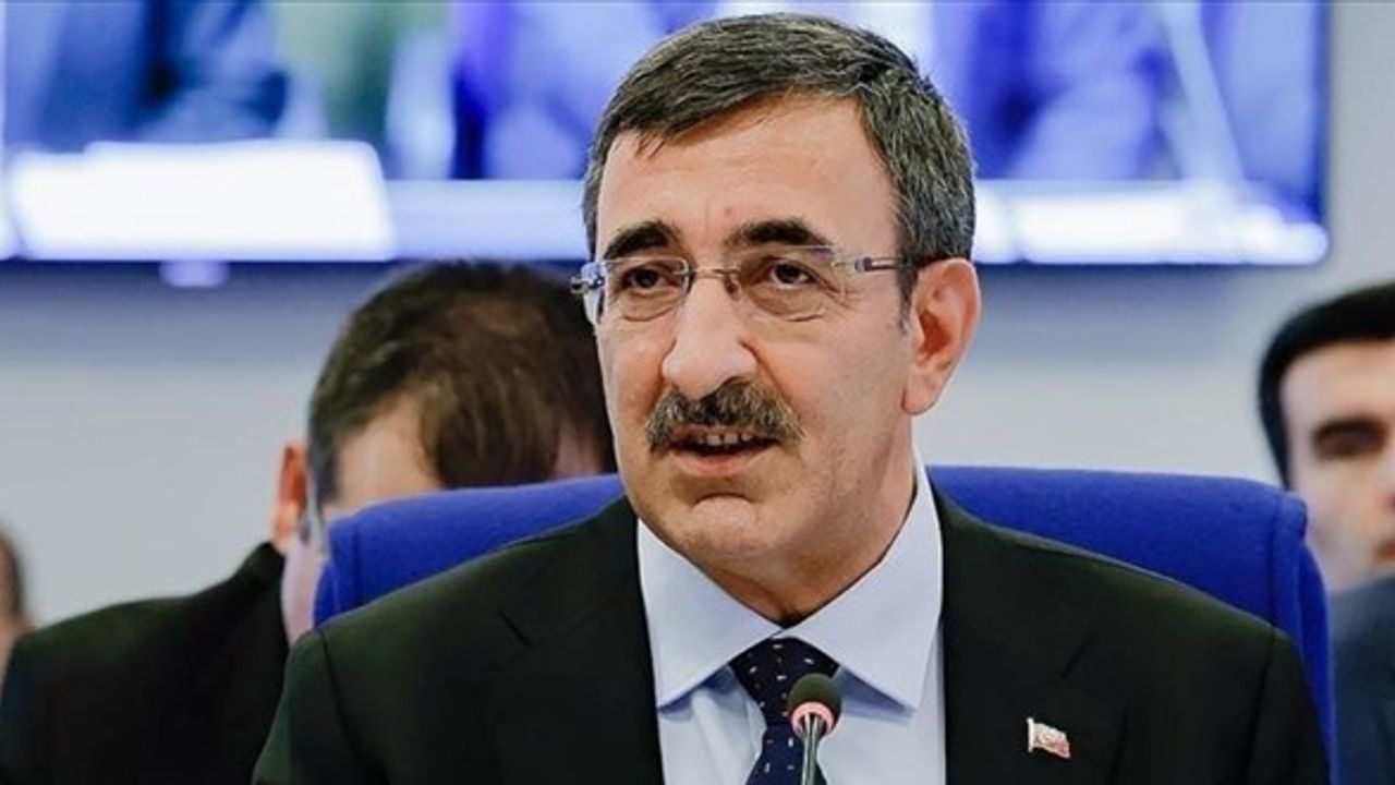 Cevdet Yılmaz: “Bütçe giderlerinde sapma yok, esas sorun gelirlerde”