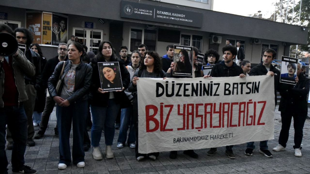 Zeren Ertaş anmasında “Barınamıyoruz Hareketi”: “Okumaya geldiğimiz yurtlarda ölmek istemiyoruz”