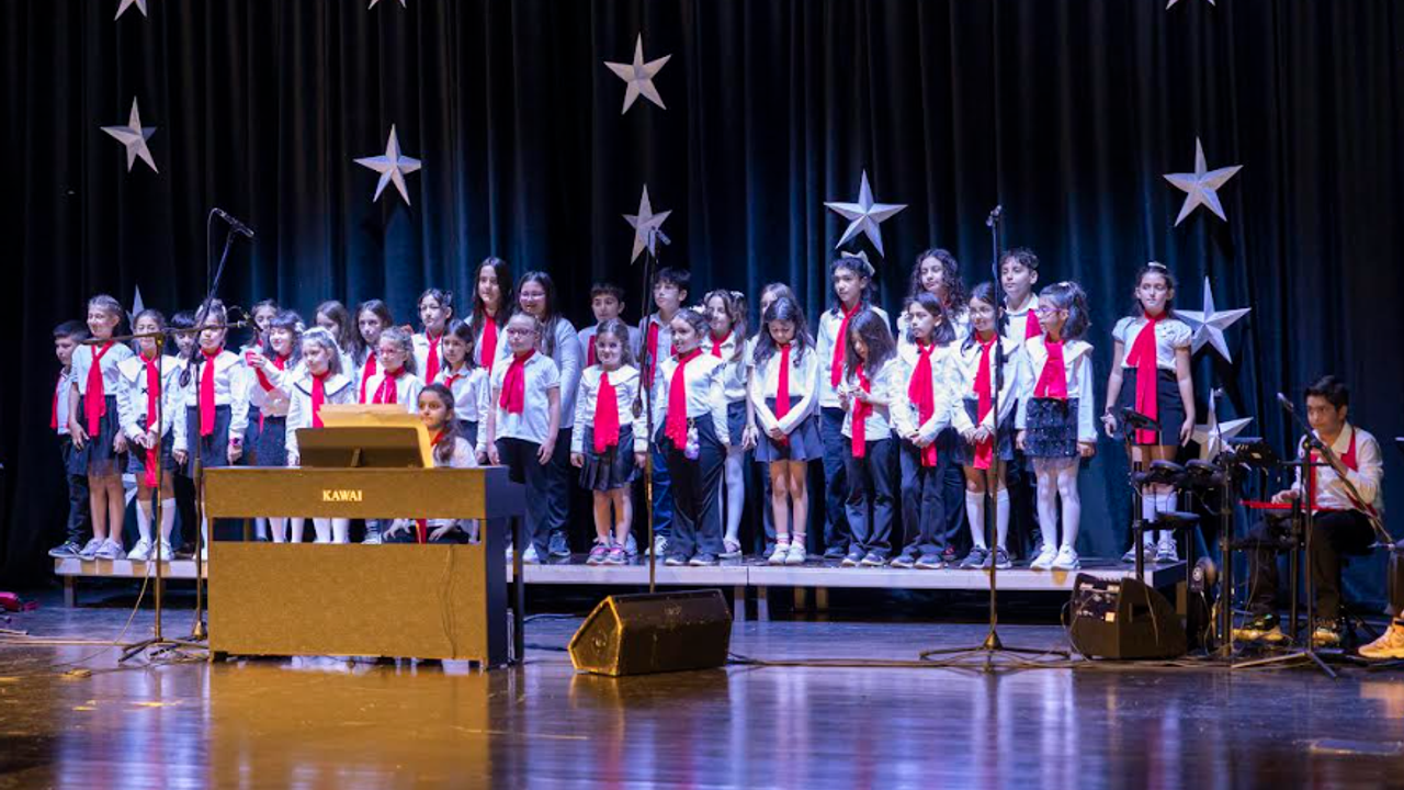 BÜYÜKŞEHİR’İN ÇOCUK KAMPÜSLERİ 29 EKİM ETKİNLİKLERİNDE TEK YÜREK OLDU