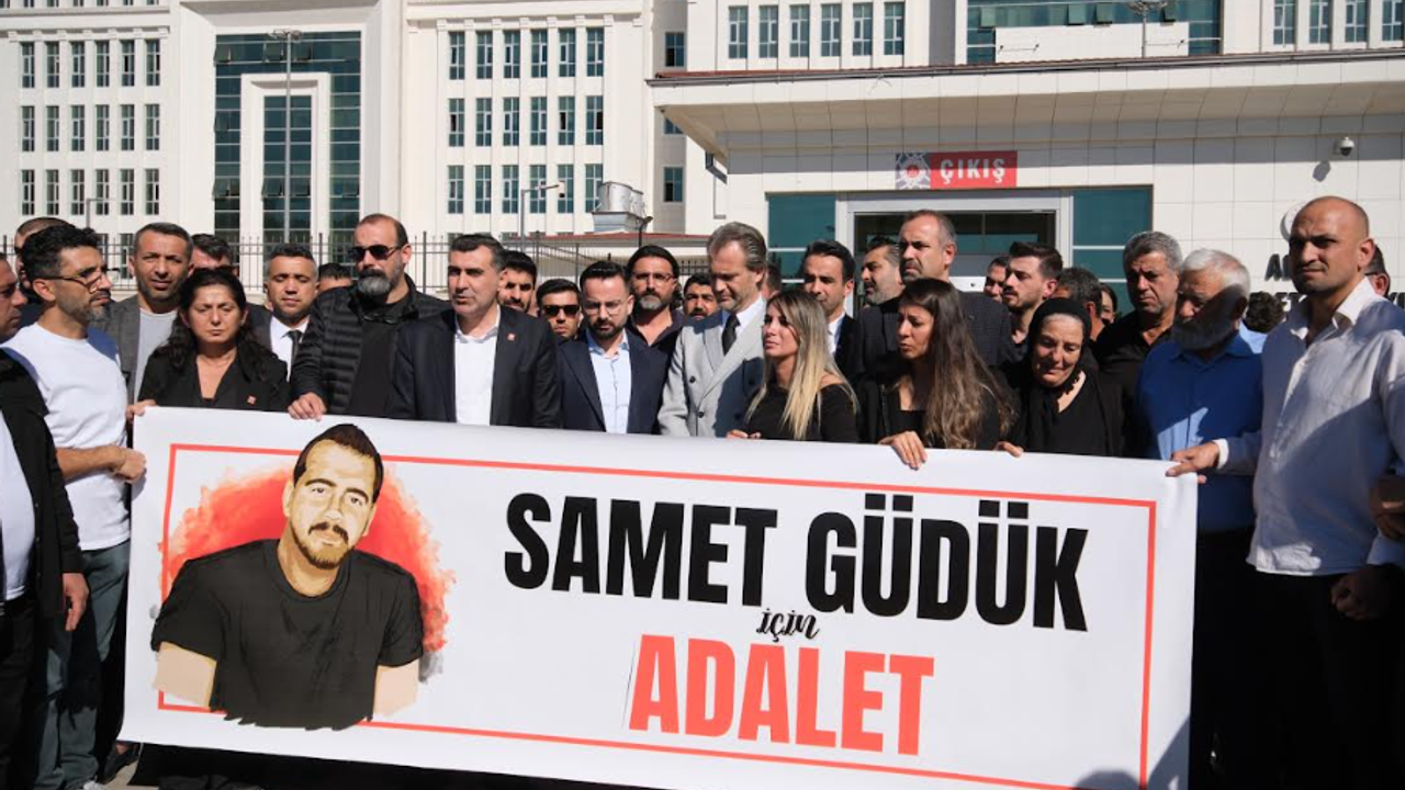 Samet Güdük İçin Adalet Talebi Adana Adliyesi Önünde Yükseldi