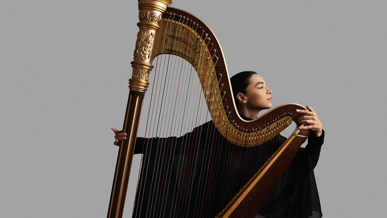 Merve Kocabeyler, arpın büyülü sesiyle SAHNE Minoa Pera’da