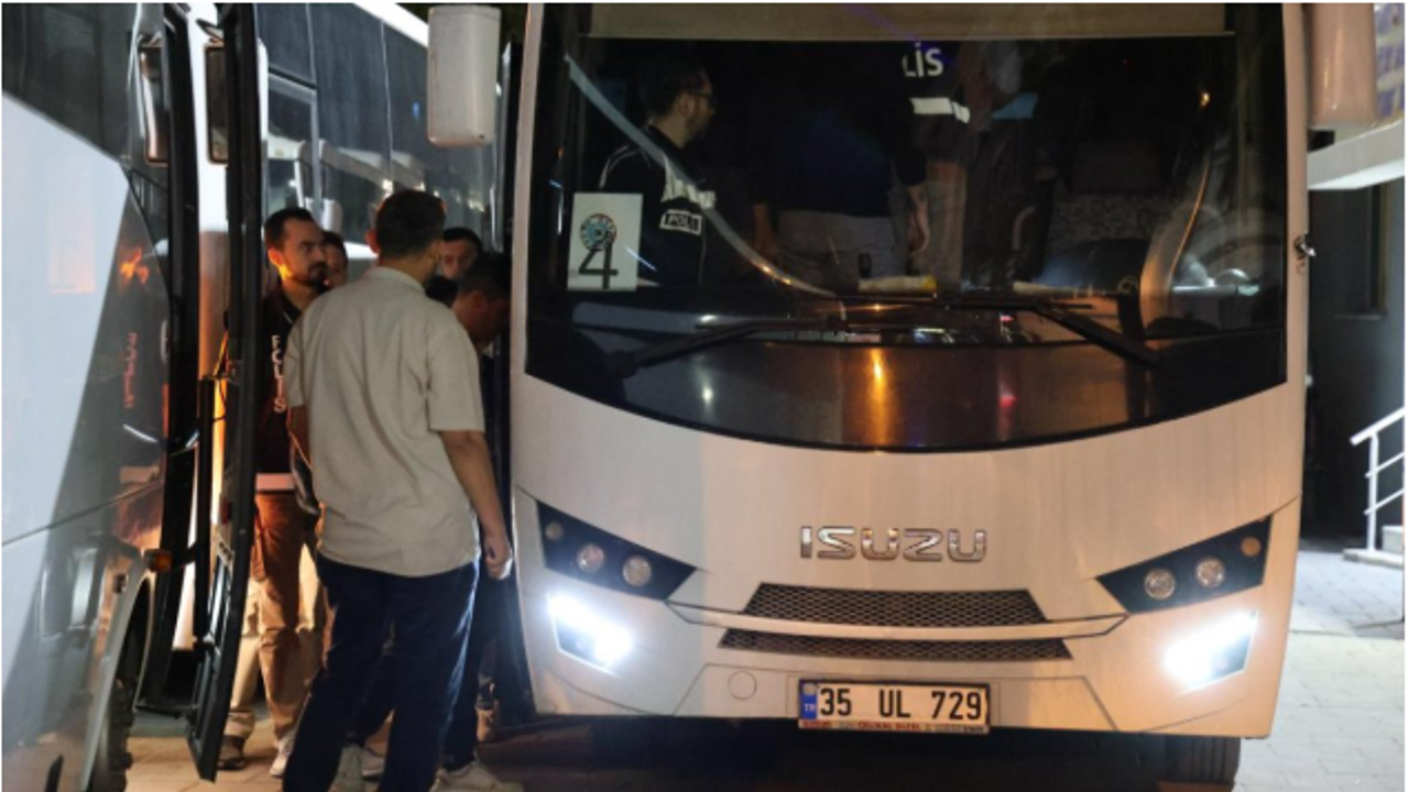 Seferihisar Belediyesi soruşturmasında 47 şüpheli adliyeye getirildi
