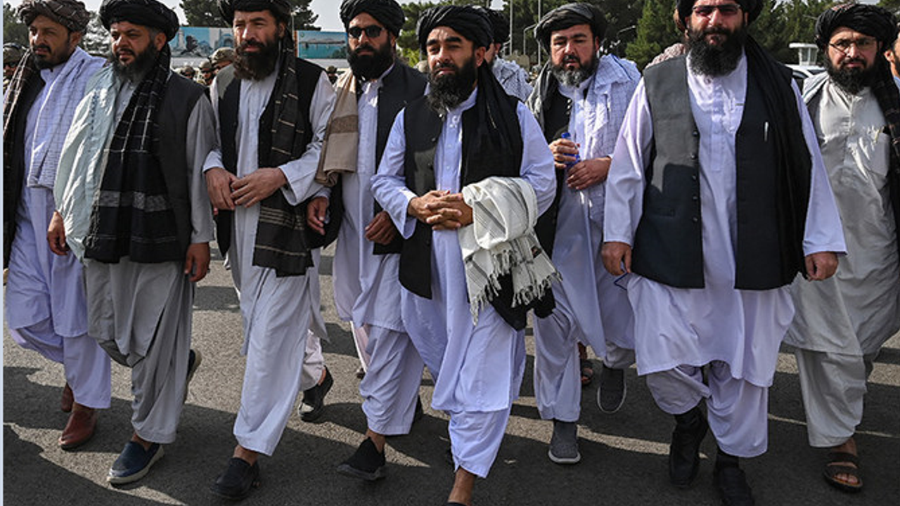 Taliban, ekonomik kargaşanın ortasında yeni Afgan hükümetini açıklayacak