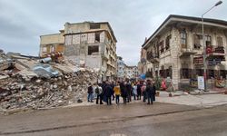 "Deprem bölgesinde öğrencilerin ve eğitim emekçilerinin barınma ihtiyaçları karşılanmalı"