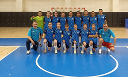 Yıldırım Bayazıt Ortaokulu Yıldız Kız Futsal Takımı Türkiye Finallerinde Adana'yı Temsil Edecek