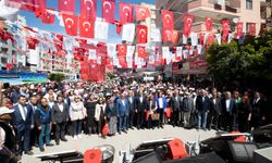 “Erdemli’yi izlemekle belediye başkanlığı olmaz. Erdemli’yi hissetmek, takip etmek lazım”