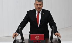 Ayhan Barut, Gazi Meclis'te yemin etti