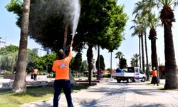 BÜYÜKŞEHİR’İN İLAÇLAMA FAALİYETLERİ GECE-GÜNDÜZ SÜRÜYOR
