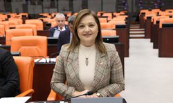 CHP'li Burcu Köksal, Seçim döneminde yaptıkları harcamalar, vatandaşa zam ve vergi olarak geri dönüyor