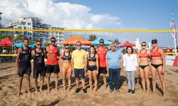 Başkan Seçer, Pro Beach Tour Plaj Voleybolu’nda Sporcuların Heyecanına Ortak Oldu