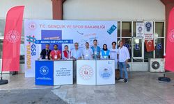 Adana’ya gelir gelmez Adana Gençlik Merkezi ile tanıştılar