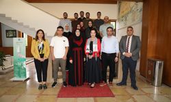 Rektör Prof. Dr. Tuncel Filistinli Öğrencilerle Bir Araya Geldi
