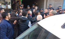Adana'da DEM Üyeleri Barış Annelerini Karşılamak İstediler Polis Müdahalesi İle Karşılaştılar.