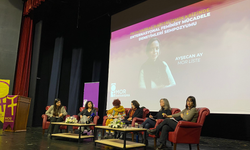 Mor Dayanışma, “Enternasyonal Feminist Mücadele Deneyimleri” sempozyumunu gerçekleştirdi