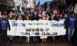 Kuzey İrlanda'da 150.000 kamu sektörü çalışanı neden grevde?