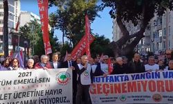 Mersin'de Emekliler Güçlerini Birleştirdi, İnsanca Yaşam Taleplerini Haykırdı