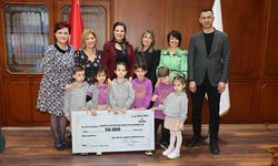 Minik Yüreklerden Türkiye’nin Çocuk İyilik Merkezi’ne Destek