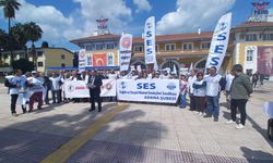 14 Mart Tıp Bayramında Adana'da Sağlık Emekçileri Sokaktaydı