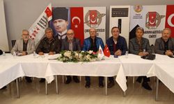 Adana’da 14 STK Yaşadıkları Sorunlara Karşı Ortak Açıklama Yaptı