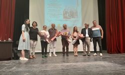 “Köy Enstitülerinin Günümüzdeki Anlamı” konulu panel, Adana Büyükşehir Belediyesi Tiyatro Salonu’nda yapıldı.