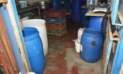 Mersin Yenişehir Belediyesi kaçak peynir imalathanesini mühürledi