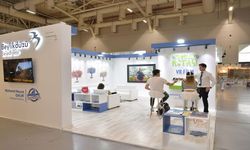 ArtContact İstanbul’da Beylikdüzü Belediyesi Sanat Koleksiyonu ve VR Deneyim Alanı Sergilendi