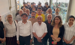 Adana'da DEM Parti, Polis Kuşatması Altındayken Kayyuma Karşı Açıklamaya Katılım Çağrısı Yaptı