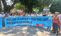 CHP Adana İl Başkan Vekili Özge Yıldız Sarıkaya, Bilim Karşıtı Müfredatı Reddediyoruz