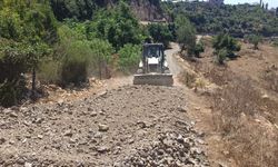 Yenişehir Belediyesi kırsal mahallerde yol açma çalışmalarını sürdürüyor