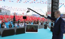 Erdoğan: "Eski Türkiye Artık Geride Kaldı, Huzur ve Yatırımlar İvme Kazanıyor"